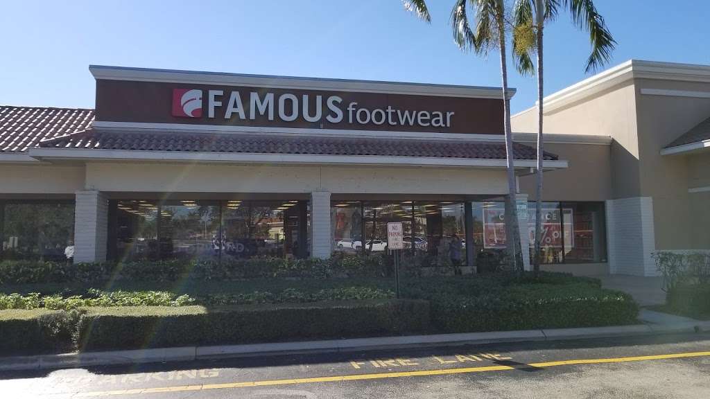 Famous Footwear | 6316 Lantana Rd, Lake Worth, FL 33463, USA | Phone: (561) 812-6192