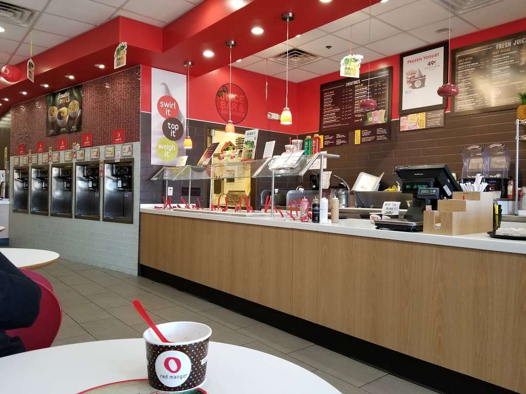 Red Mango | 10351 Indianapolis Boulevard A Highland Grove Shopping Center, Highland, IN 46322, USA | Phone: (219) 924-7622