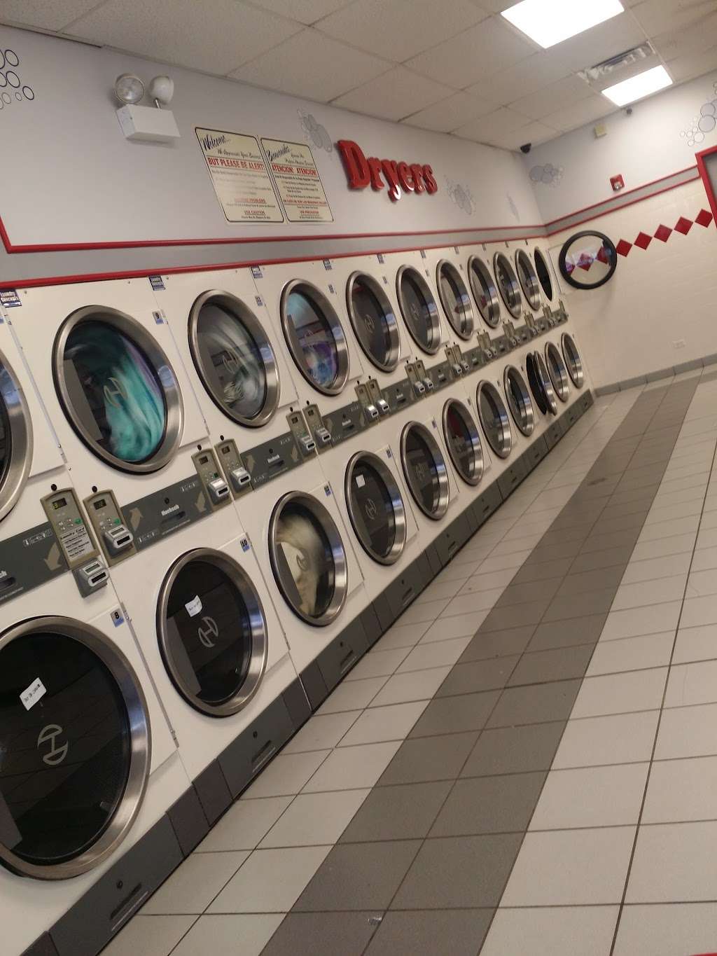 New Era Laundry | 616 Montgomery Rd, Montgomery, IL 60538, USA | Phone: (630) 898-8030