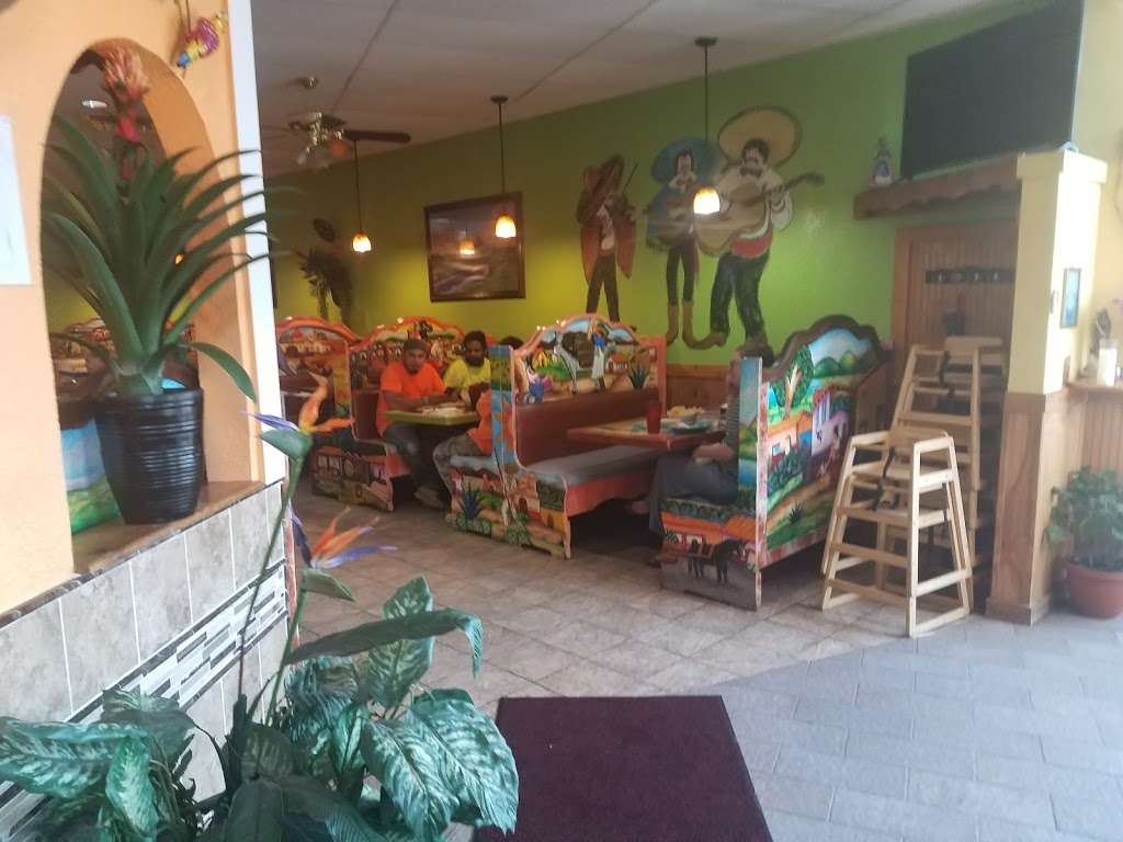 Puerto Vallarta Restaurant | 5510 Lafayette Rd # 160, Indianapolis, IN 46254, USA | Phone: (317) 280-0676