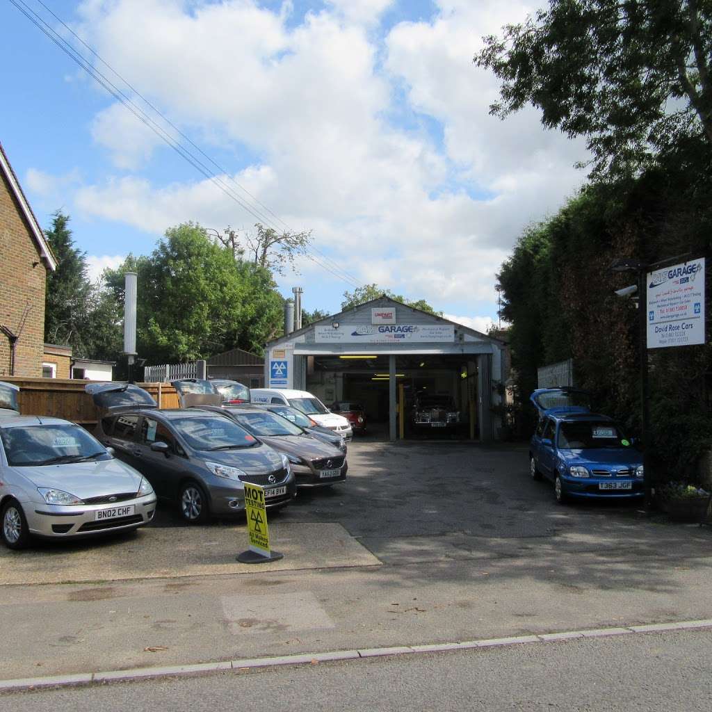 Days Garage Oxted | 17 Hurst Green Rd, Oxted RH8 9BS, UK | Phone: 01883 730058