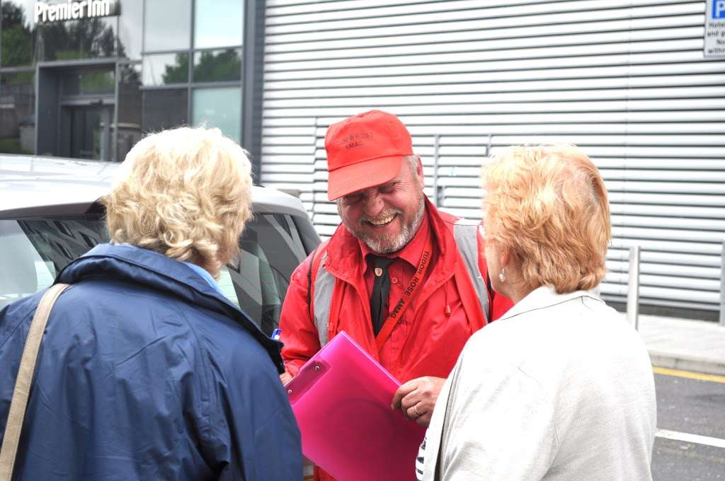 Gatwick Valet Parking - Tudor Rose | Hookwood Park, Reigate Rd, Horley RH6 0HQ, UK | Phone: 01293 822844