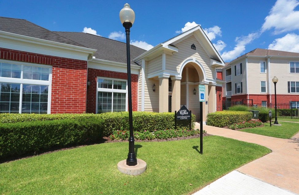 City Parc II at West Oaks | 3530 Green Crest Dr, Houston, TX 77082 | Phone: (832) 379-0300