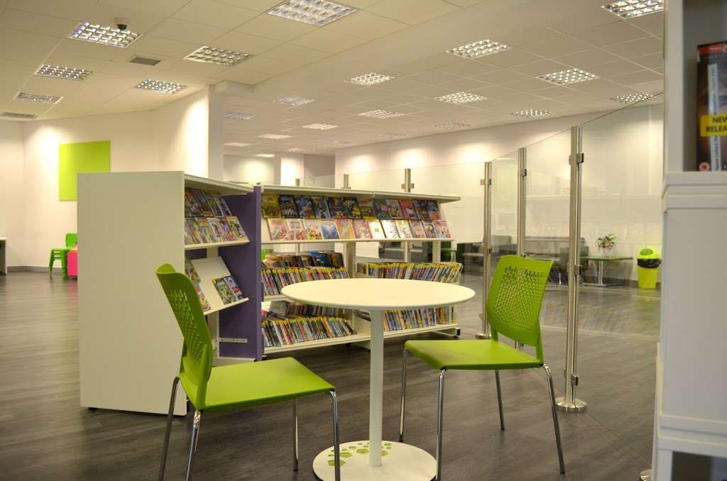 Thamesmere Library | Thamesmere Drive, London SE28 8DT, UK | Phone: 020 8310 4246