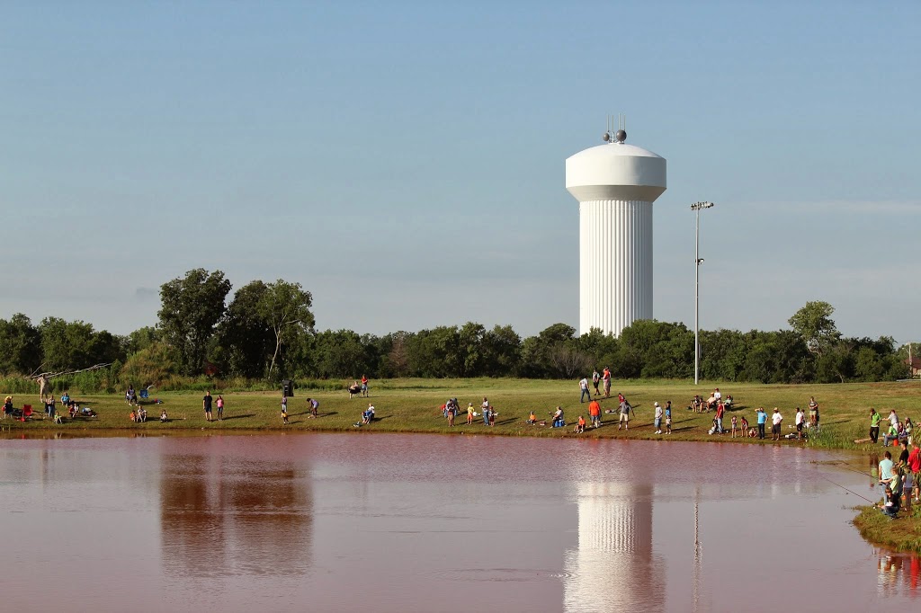 Buck Thomas Park | 1903 NE 12th St, Moore, OK 73160, USA | Phone: (405) 793-5090