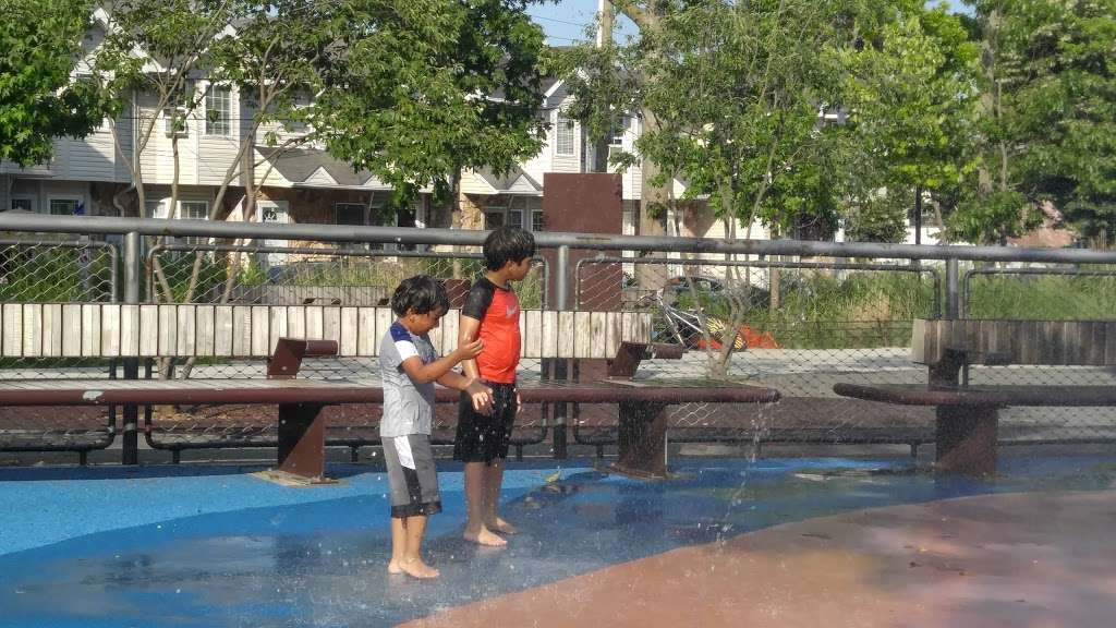 Schmul Park | Wild Ave., Pearson St, Melvin Ave, Staten Island, NY 10314, USA | Phone: (212) 639-9675