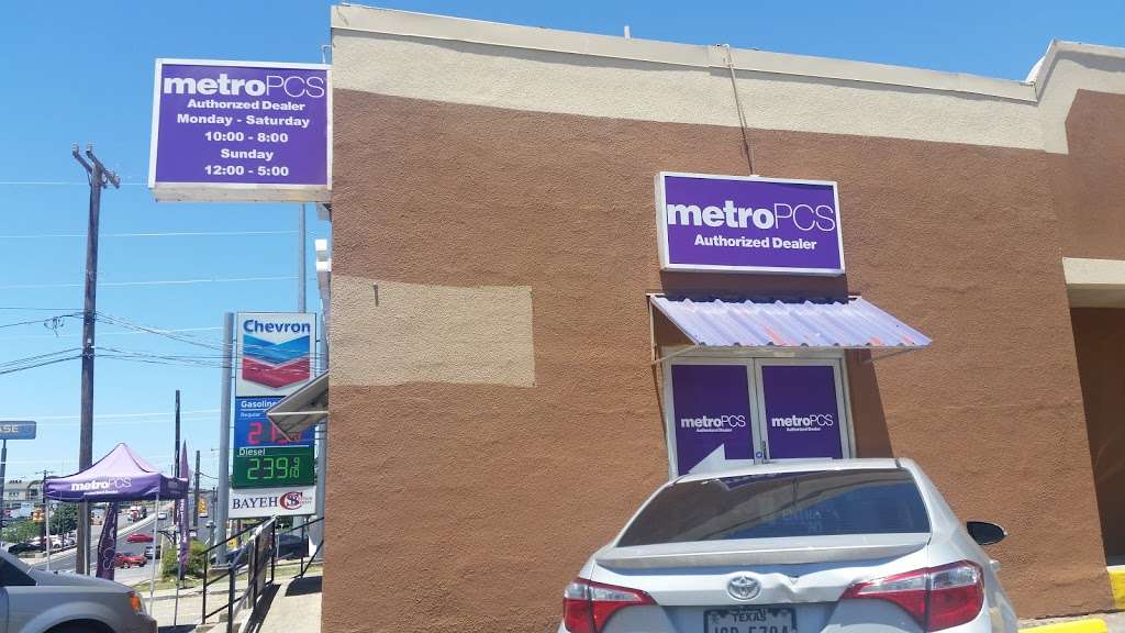 Metro by T-Mobile | 5943 Ingram Rd, San Antonio, TX 78228 | Phone: (210) 370-3737