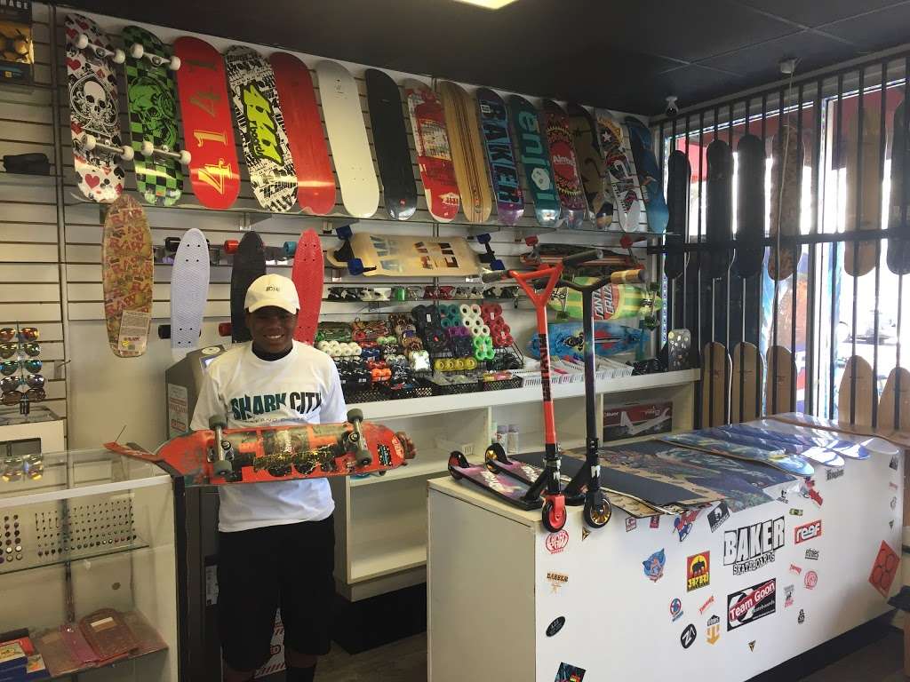 Shark City Smoke And Skate Shop | 962 E Santa Clara St, San Jose, CA 95116, USA | Phone: (408) 490-4925