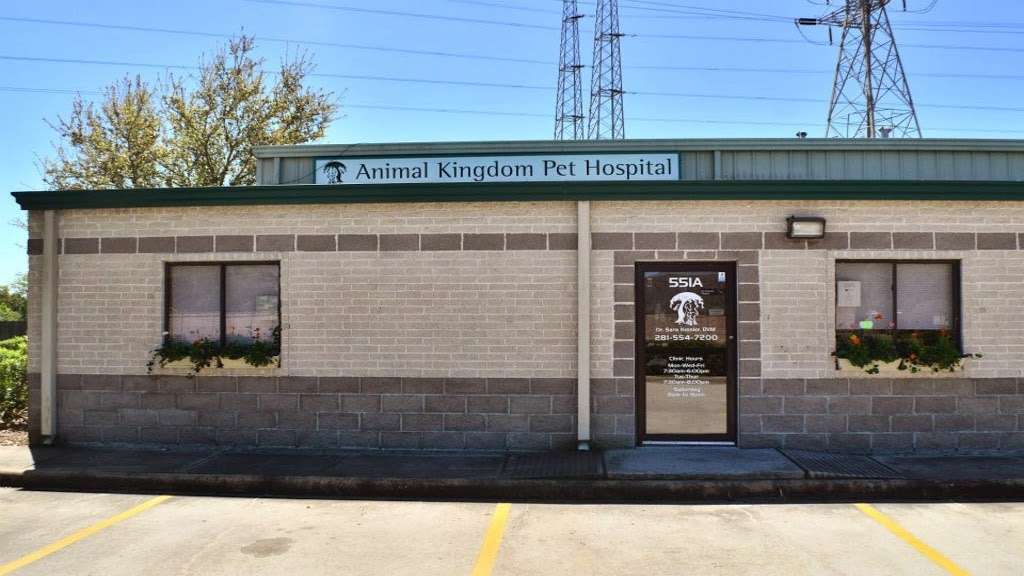 Animal Kingdom Pet Hospital | 551 W League City Pkwy, League City, TX 77573, USA | Phone: (281) 554-7200