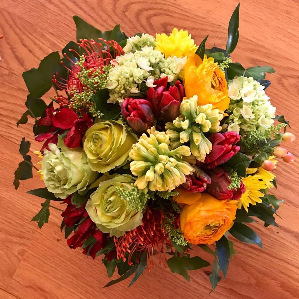 Rolling Ridge Floral Design | 7409 Brink Rd, Gaithersburg, MD 20882 | Phone: (301) 919-1316