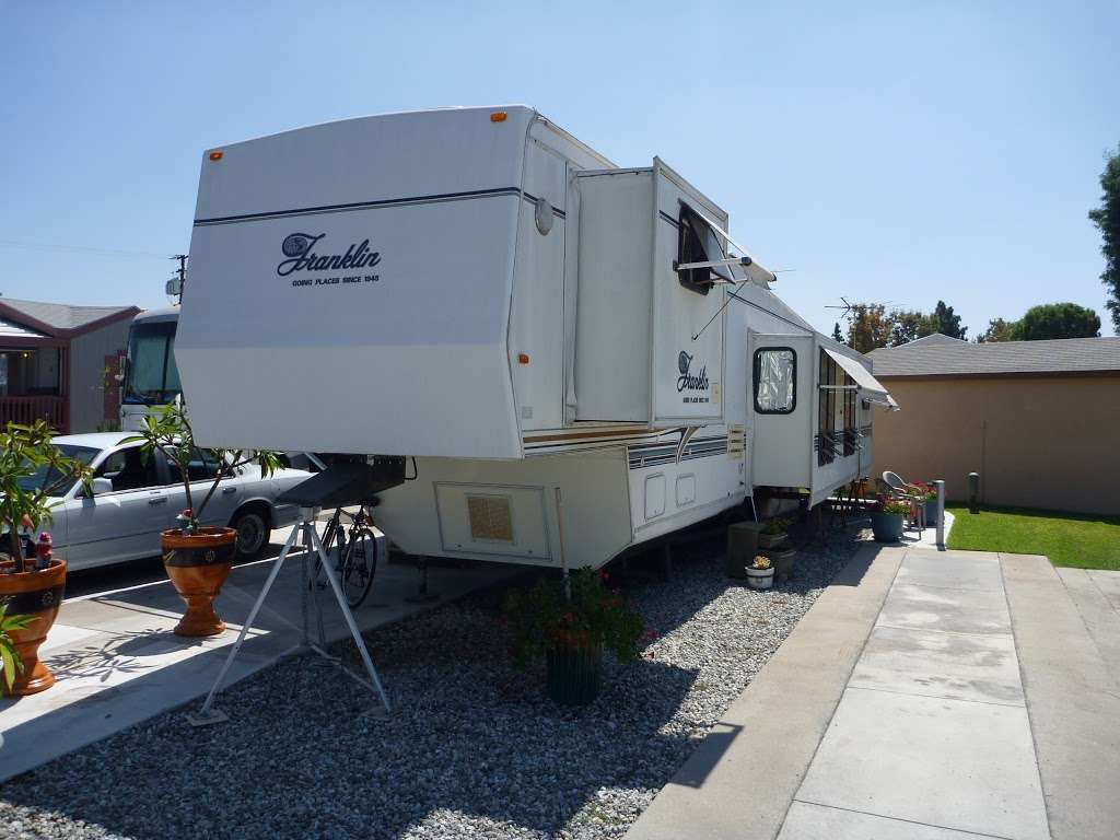 Rosewood Mobile Home & RV Park | 14325 McNab Ave, Bellflower, CA 90706 | Phone: (562) 867-3227