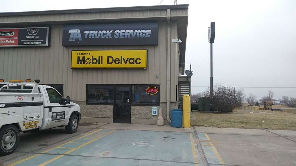 Petro Truck Lube Aka TA Truck Service | 185-579 SW 1st St, Oak Grove, MO 64075, USA | Phone: (800) 748-7292