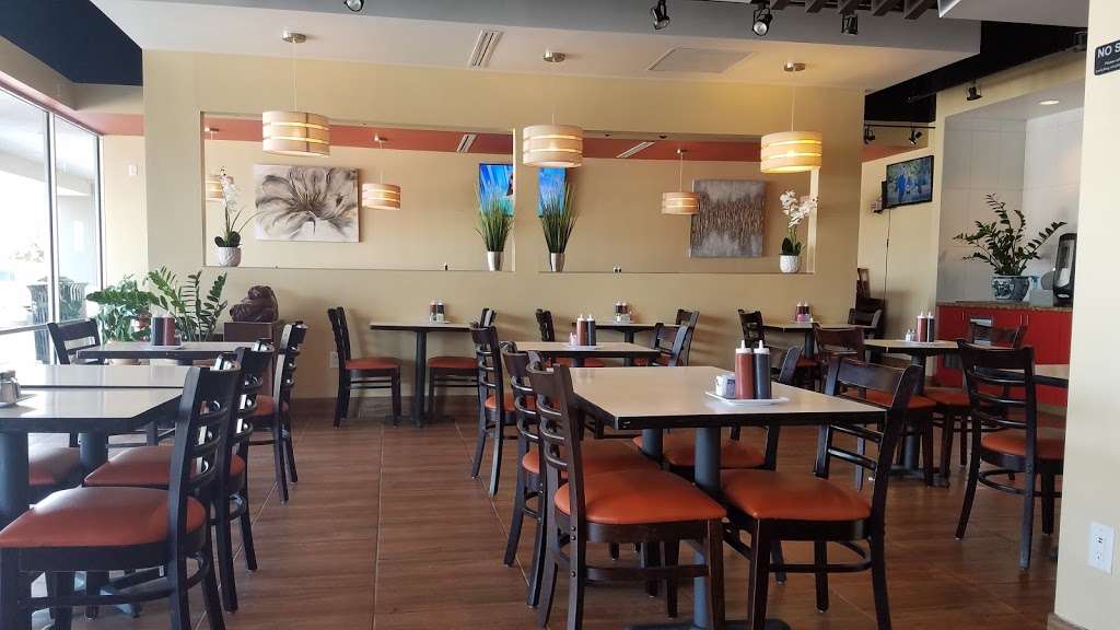 Pho 17 | 132 Bay Area Blvd, Webster, TX 77598 | Phone: (832) 905-5138