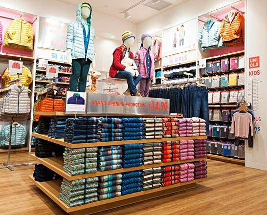 UNIQLO Hillsdale | 286 Hillsdale Mall, San Mateo, CA 94403 | Phone: (877) 486-4756