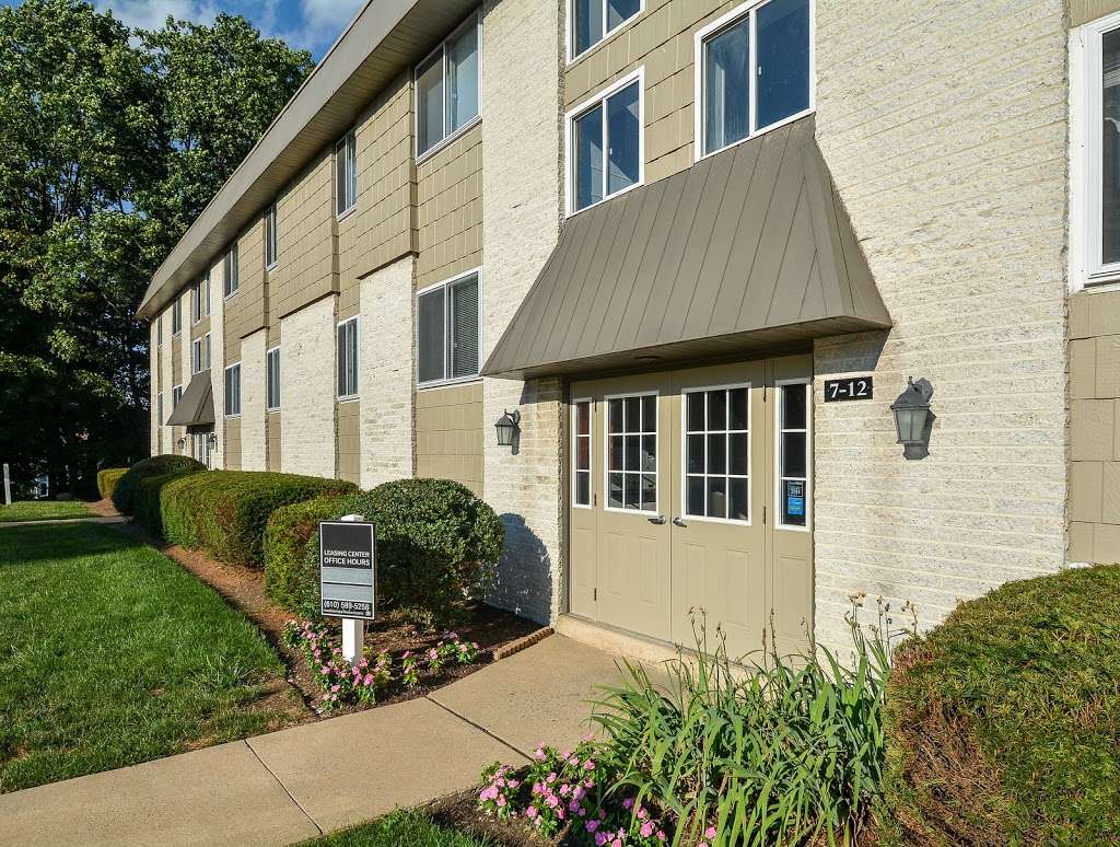 Park Court Apartments | 28 S Water St Apt. C10, Womelsdorf, PA 19567, USA | Phone: (610) 589-5258