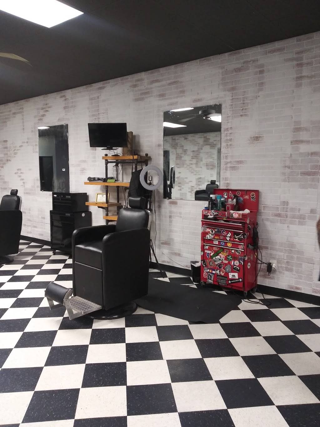 Slick Back Jacks Precision Barbers | 1700 W Polo Rd Suite #112, Grand Prairie, TX 75052, USA | Phone: (214) 677-0166