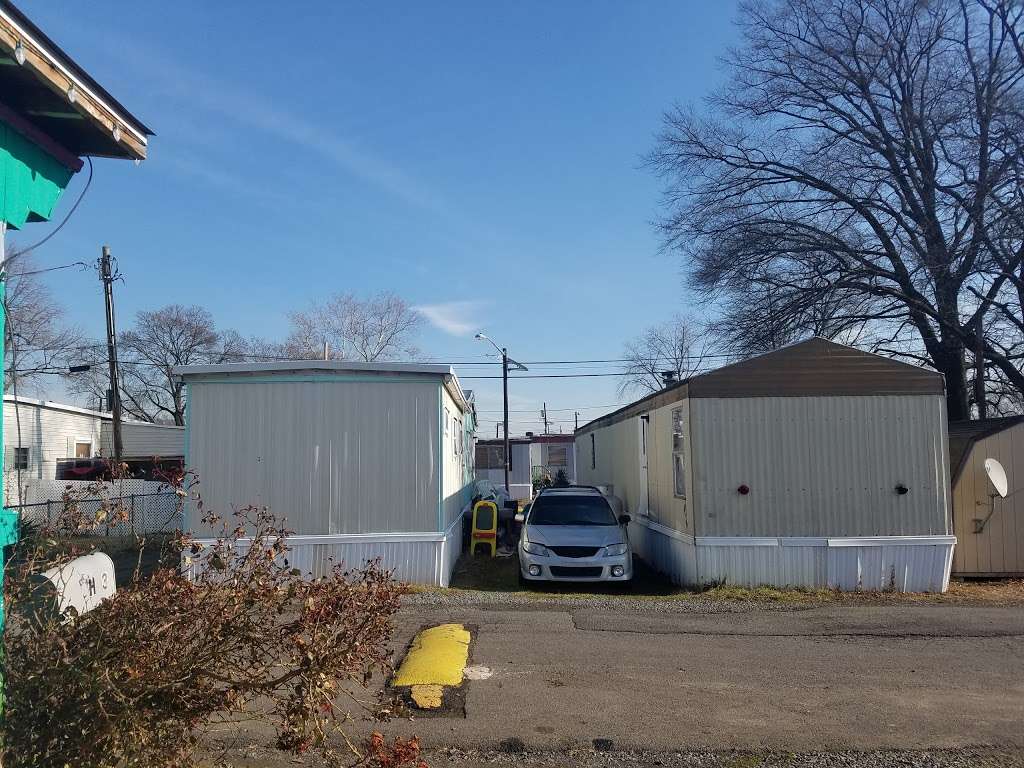 Newton Creek Mobile Home Park | 3225 mt empraim ave TRLT D8, Camden, NJ 08104 | Phone: (856) 895-8356