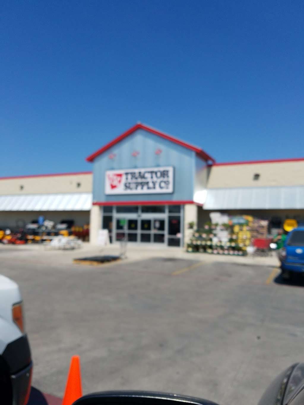 Tractor Supply Co. | 11946 Leslie Rd, Helotes, TX 78023, USA | Phone: (210) 695-8023 Tractor Supply Co. | 11946 Leslie Rd, Helotes, TX 78023, USA | Phone: (210) 695-8023