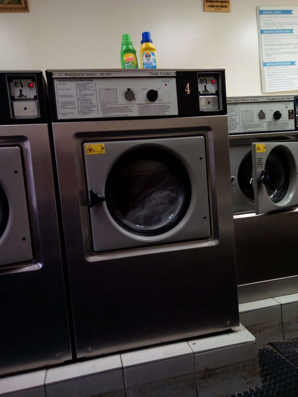 Casablanca Laundromat | 541 Monroe Ave, Elizabeth, NJ 07201, USA