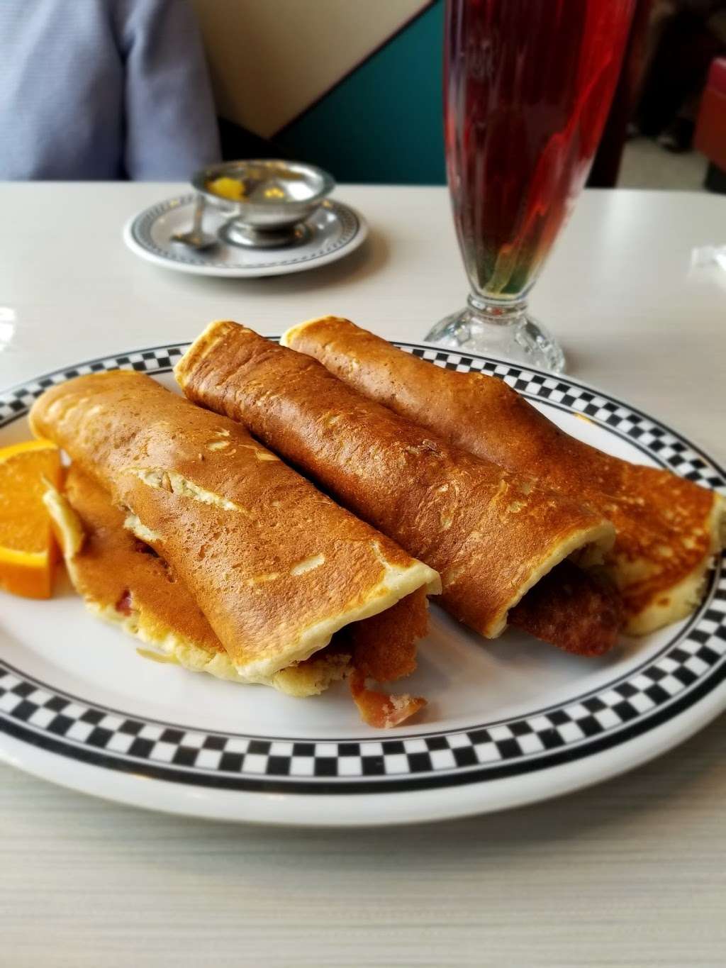 Darien Diner | 275 Post Rd, Darien, CT 06820, USA | Phone: (203) 655-3181