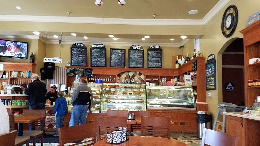 Caffé Mezza Luna | 240 Capistrano Rd, Half Moon Bay, CA 94019, USA | Phone: (650) 560-0137