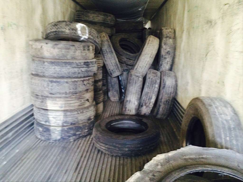 Quick Tires Recycling/We Buy Automotive Scrap | 38w720, Binnie Road, Dundee Township, IL 60118, USA | Phone: (847) 401-9090