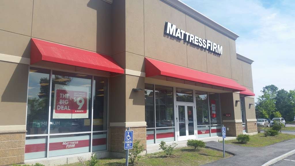 Mattress Firm Amherst Plaza | 131 NH-101A, Amherst, NH 03031 | Phone: (603) 579-4700