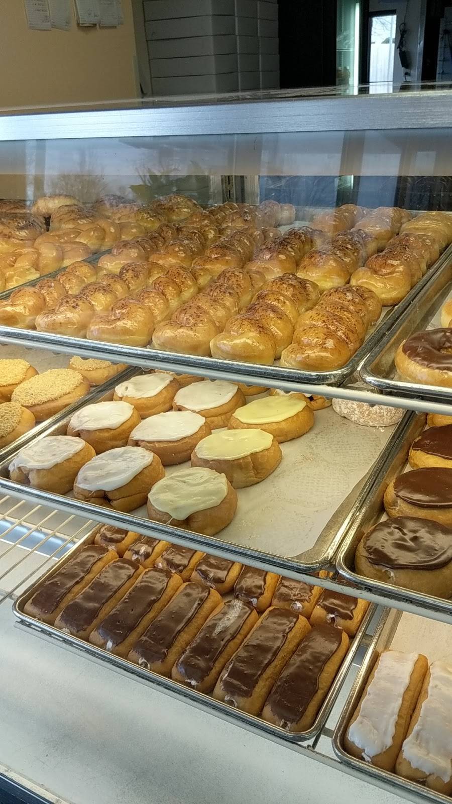 Coliseum Donuts | 1530 N Coliseum Blvd, Fort Wayne, IN 46805, USA | Phone: (260) 420-0918