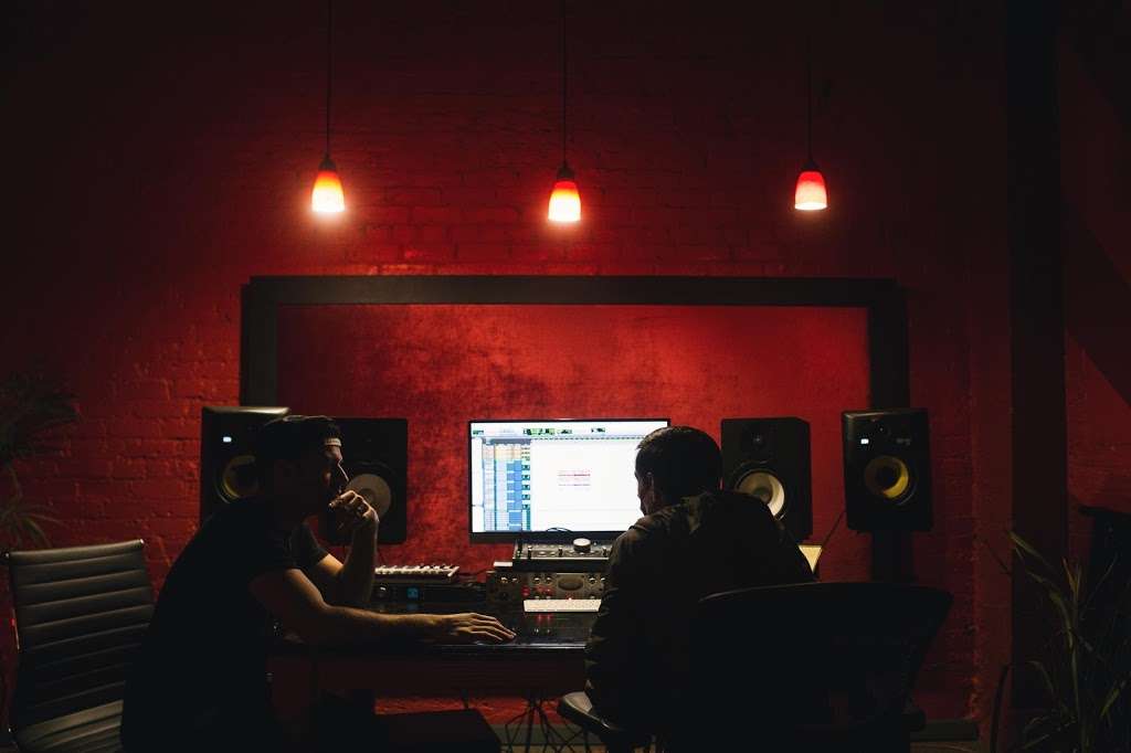 Melrose Sound Studios | 662 N Heliotrope Dr, Los Angeles, CA 90004, USA | Phone: (310) 948-0543