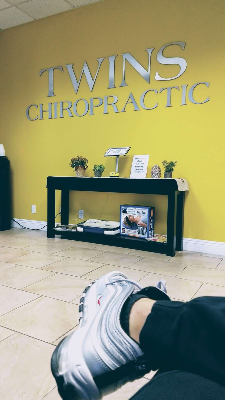Twins Chiropractic and Physical Medicine | 3140 Bear St #200, Costa Mesa, CA 92626, USA | Phone: (714) 545-2005