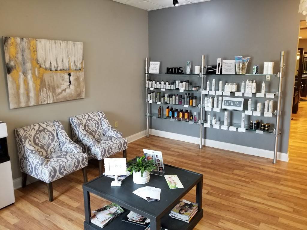 Cortos Blow Dry Bar | 20 Buffalo St, Hamburg, NY 14075, USA | Phone: (716) 648-3120