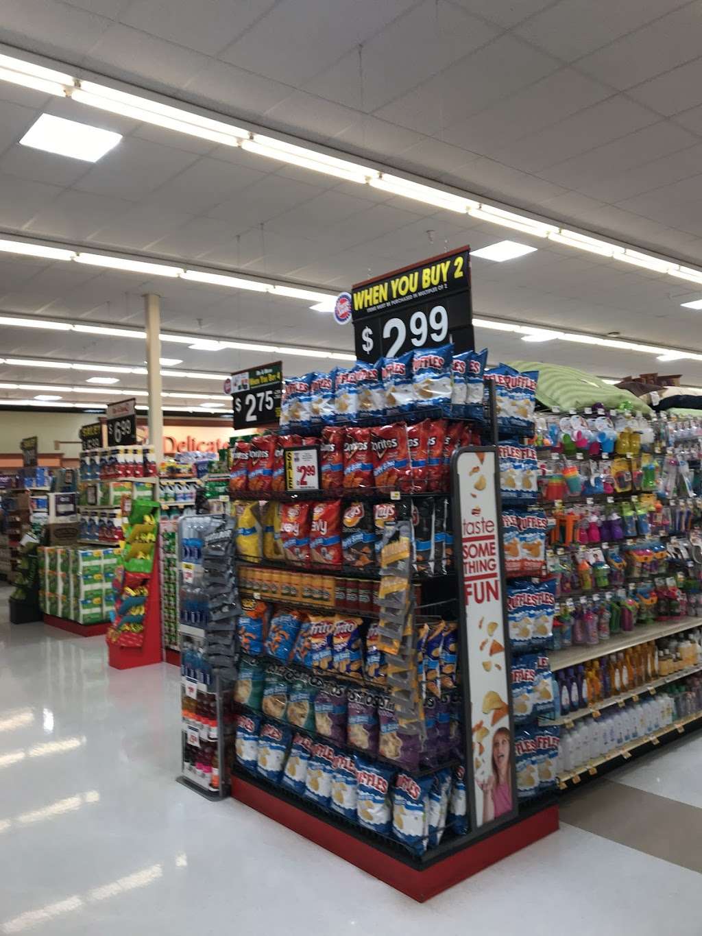 Stater Bros. Markets | 2841 Mary St, Riverside, CA 92506 | Phone: (951) 682-3101