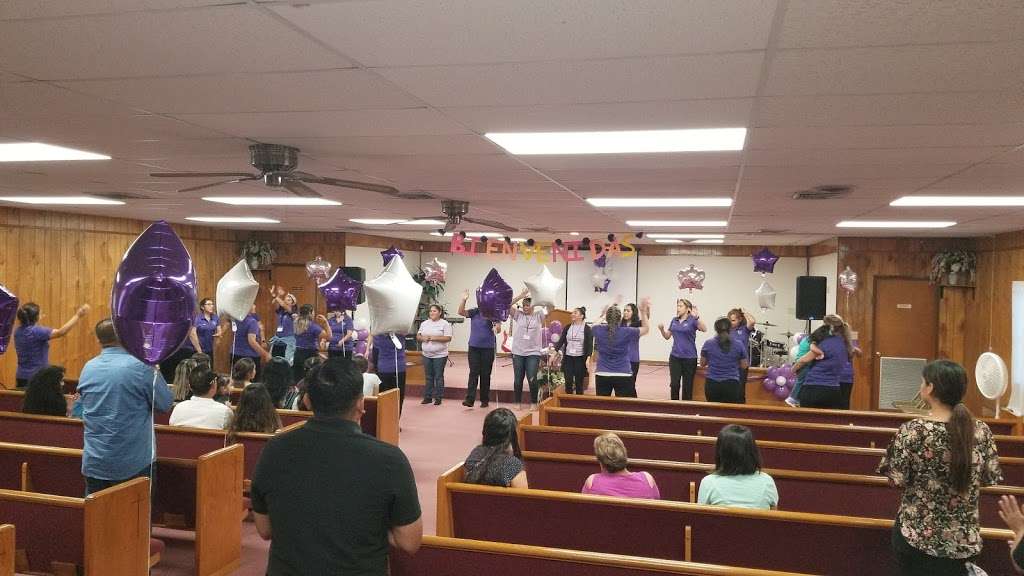 Iglesia De Dios Nuevo Amanecer | 3338 Edward Ave, Lake Wales, FL 33859, USA