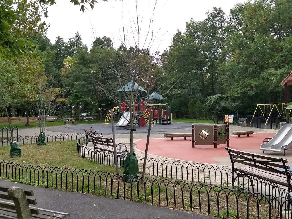 Lenape Playground | Swinnerton St, Staten Island, NY 10307, USA