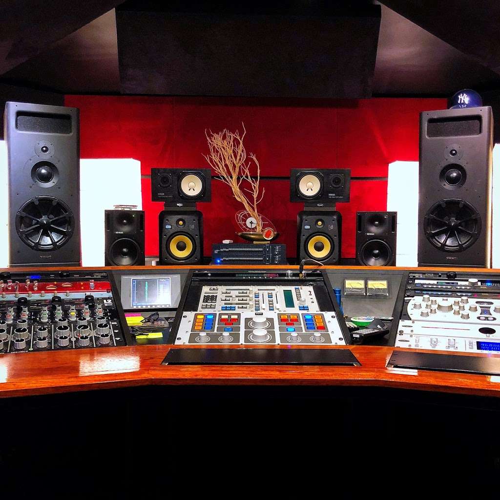 Howie Weinberg Mastering | 8331 Lookout Mountain Ave, Los Angeles, CA 90046, USA | Phone: (323) 524-8776