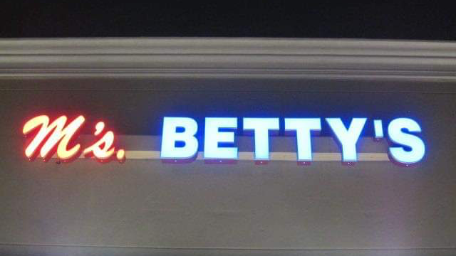 Ms. Betty Cajun Kitchen | 4101 Reed Rd, Houston, TX 77051 | Phone: (713) 734-5377