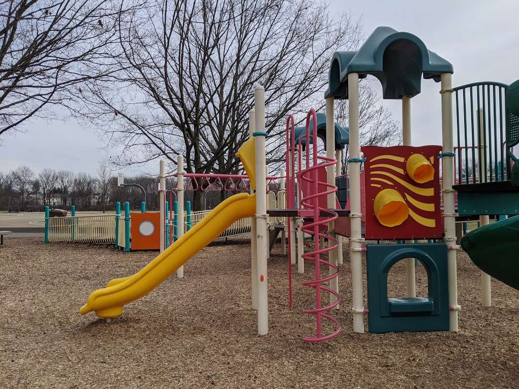 Mondauk Common Park | 1451 Dillon Rd, Ambler, PA 19002, USA | Phone: (215) 646-1000