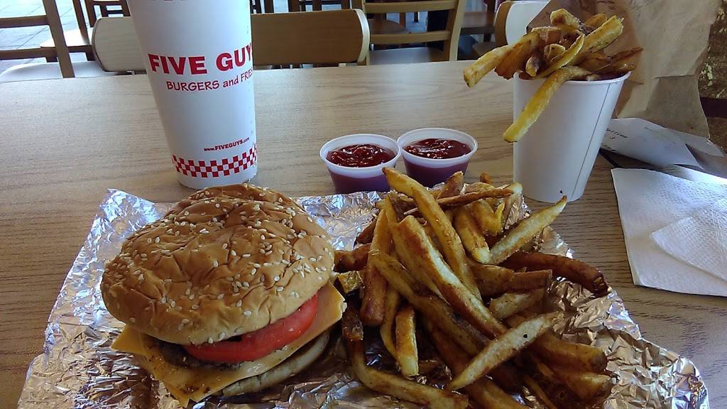 Five Guys | 3107 S IH 35 Frontage Rd Suite 750, Round Rock, TX 78664, USA | Phone: (512) 246-7193