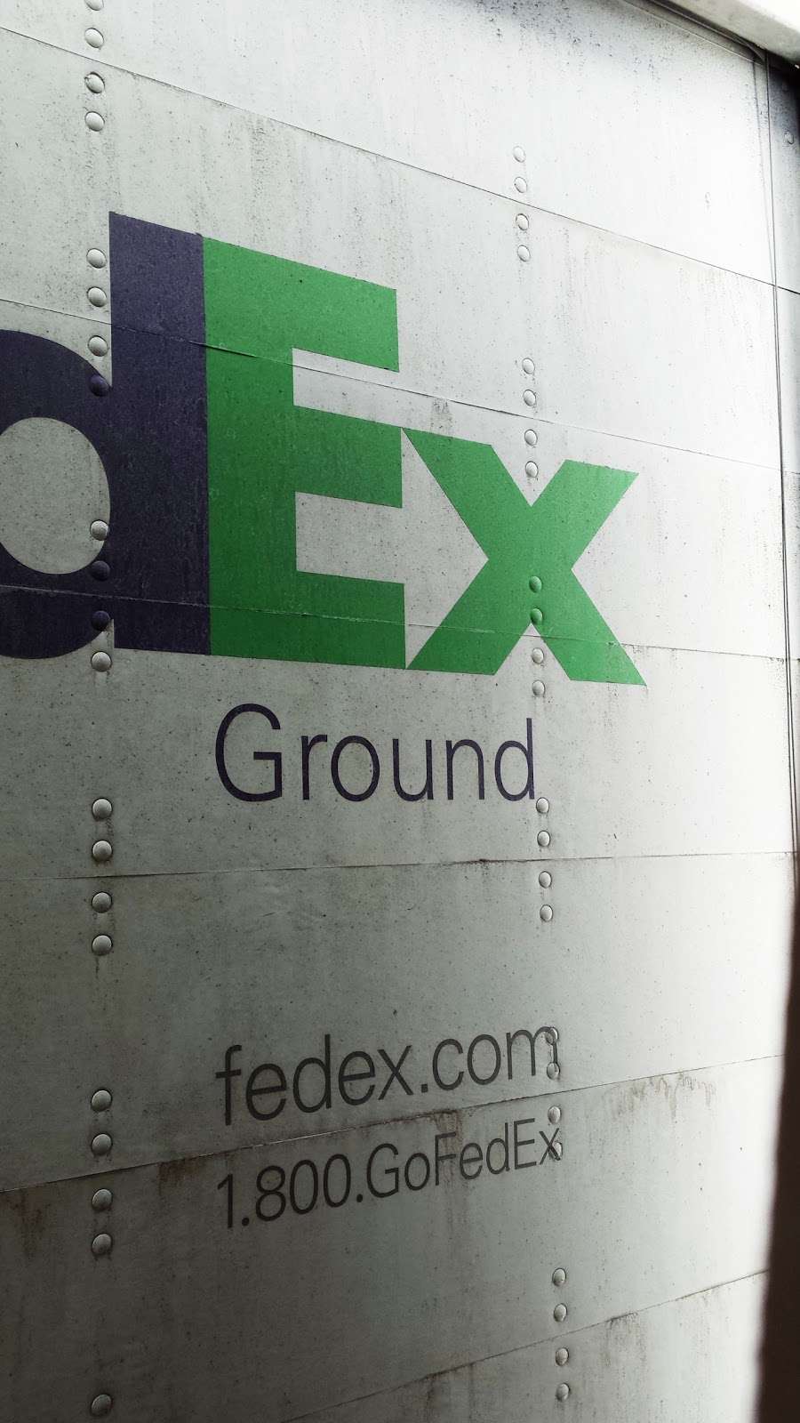 FedEx Ground | 44 Industrial Dr, Londonderry, NH 03053, USA | Phone: (800) 463-3339