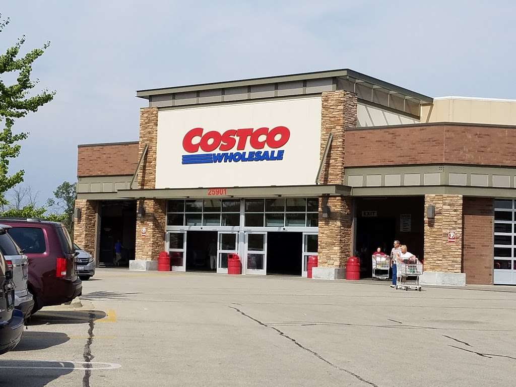 Costco Wholesale | 25901 Riverwoods Rd, Mettawa, IL 60045, USA | Phone: (847) 235-1302