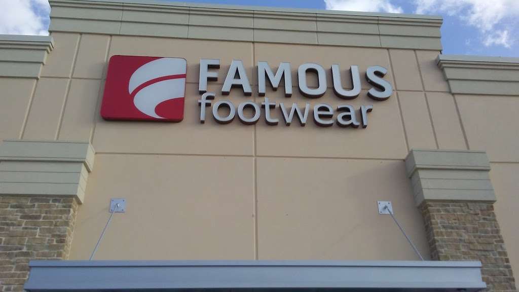 Famous Footwear | WEST ROAD PLAZA, 10245 North Fwy SUITE 140, Houston, TX 77037, USA | Phone: (346) 207-6819