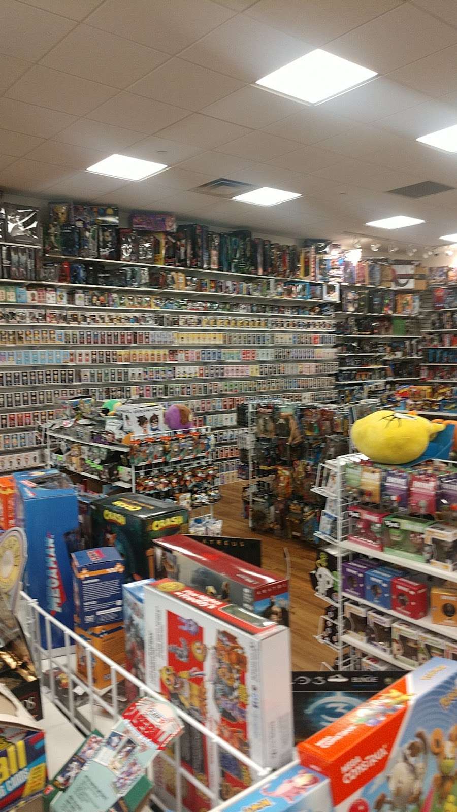 The Toy Vault @ Solomon Pond Mall | 601 Donald Lynch Blvd # 4253, Marlborough, MA 01752, USA | Phone: (508) 624-6246