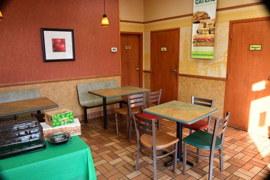 Subway Restaurants | 325 E Main St, Macungie, PA 18062 | Phone: (610) 967-4967