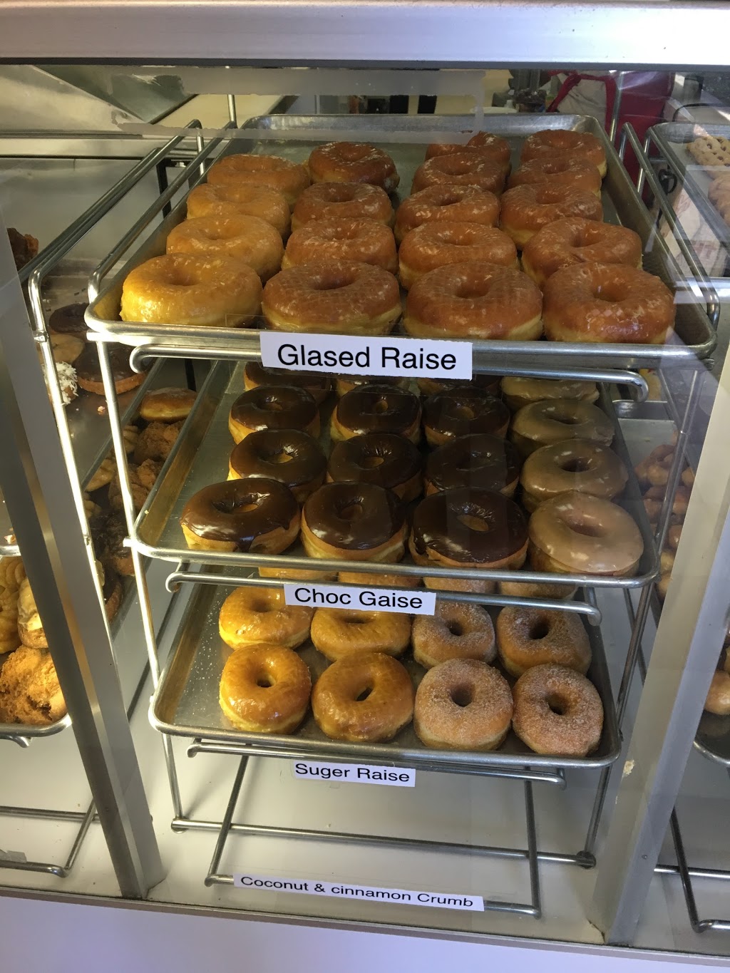 Daily Donuts | 1795 Scott Blvd, Santa Clara, CA 95050, USA | Phone: (408) 296-3450