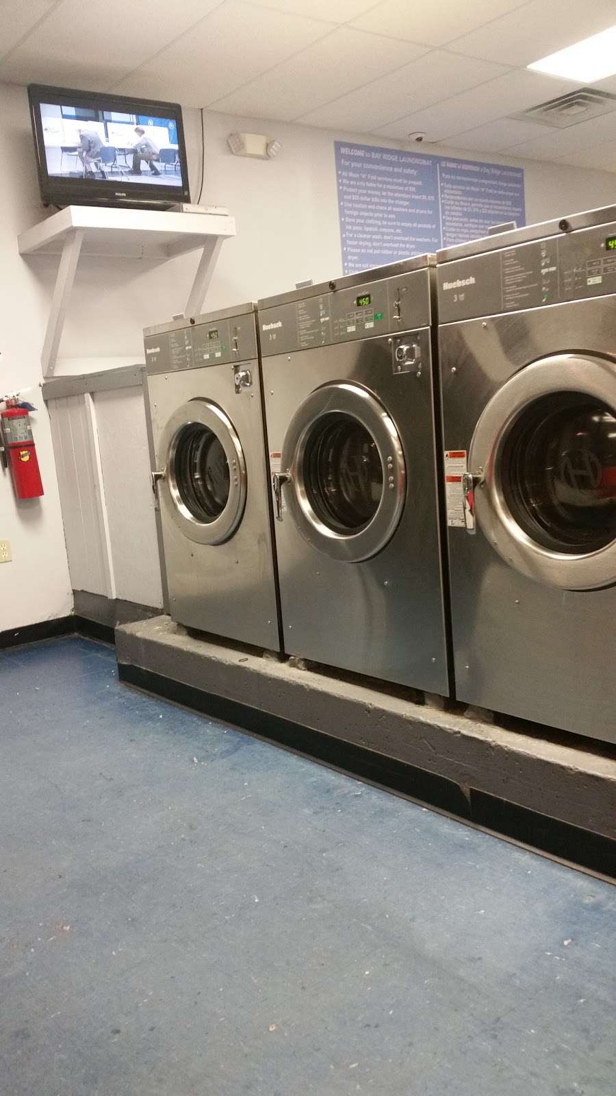 Bay Ridge Laundromat | 122 Hillsmere Dr, Annapolis, MD 21403, USA | Phone: (410) 268-4534