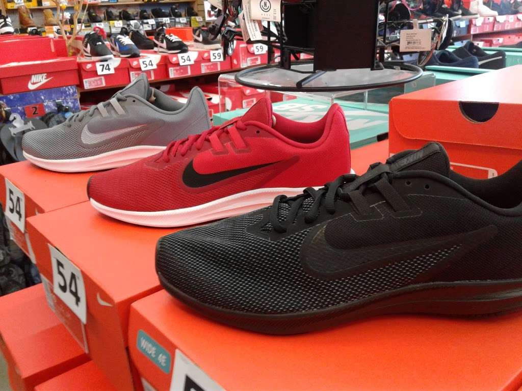 nike store shoes temucla