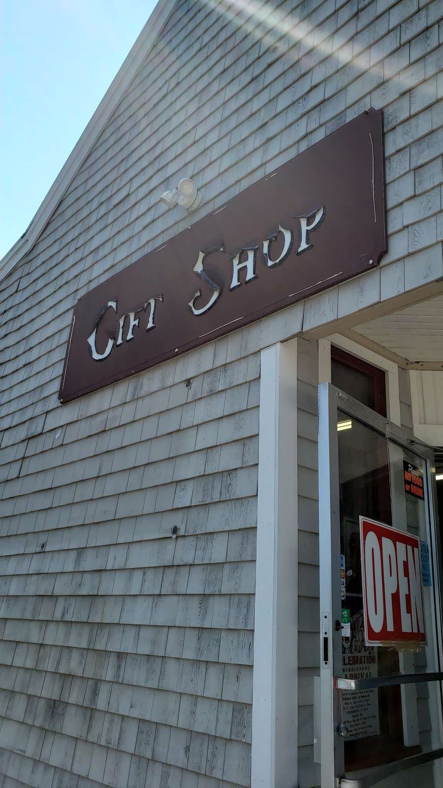 Mayflower General Store | 72 Water St, Plymouth, MA 02360, USA | Phone: (508) 746-5110