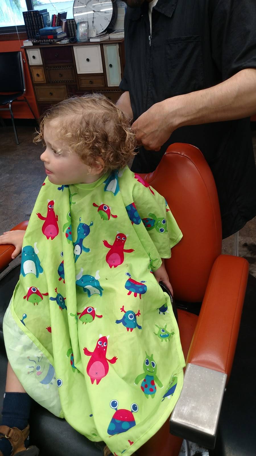 Daddy and Kinder Cuts by Benyamin Nabati | 34 Main Ave, Passaic, NJ 07055, USA | Phone: (917) 379-5594