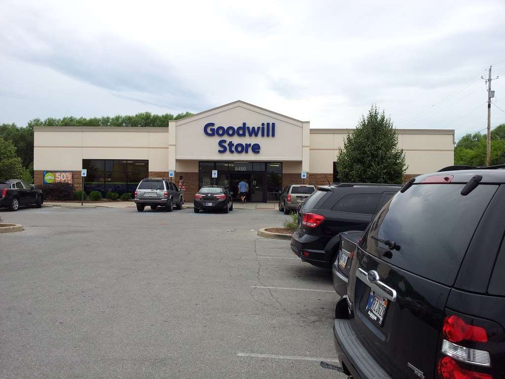 Goodwill Store | 8450 N Michigan Rd, Indianapolis, IN 46268 | Phone: (317) 334-0635