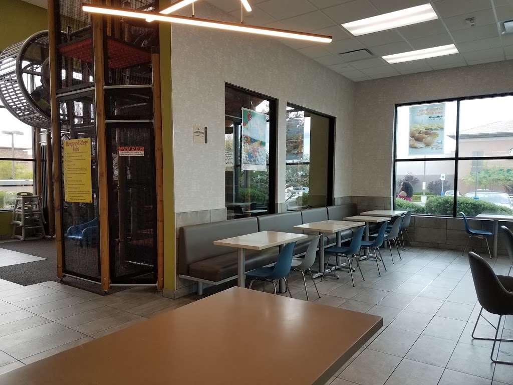 McDonalds | 10290 W, NV-159, Las Vegas, NV 89135, USA | Phone: (702) 304-2637